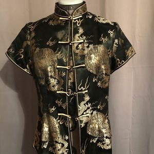 Traditional Chinese women’s toggle shirt